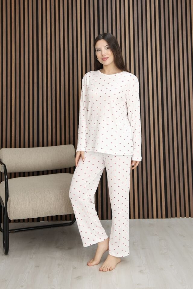 Kadın Kırmızı Kalp Desenli Yumuşak Dokulu Fitilli Kışlık Pamuklu Uzun Kol Rahat Kalıp Şardonlu Pijama Takımı