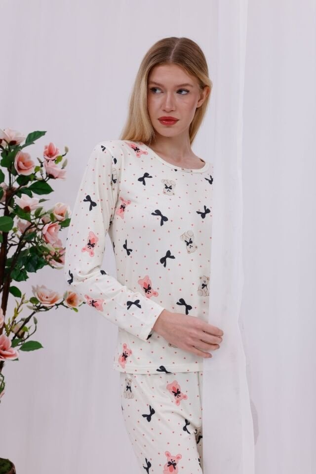 Kurdeleli Ayıcık Baskılı Yumuşak Dokulu Örme Nefes Alan Kumaş Rahat Kalıp Kadın Uzun Kollu Pijama Takımı