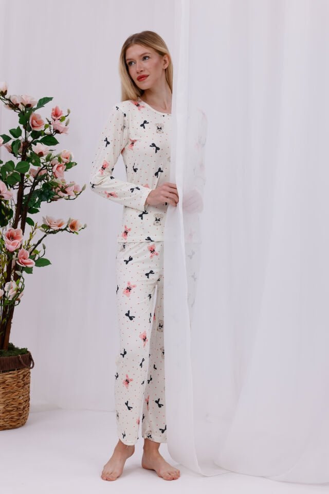 Kadın Bear With Ribbon Baskılı Yumuşak Dokulu Rahat Kalıp Uzun Kollu Örme Penye Pijama Takımı