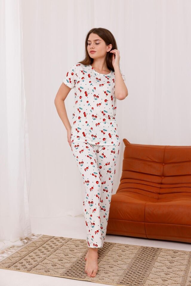 Arvin Pijama Kadın Baskılı Yumuşak Dokulu Milan Örme Rahat Kalıp Kısa Kollu Kiraz Desenli Pijama Takımı