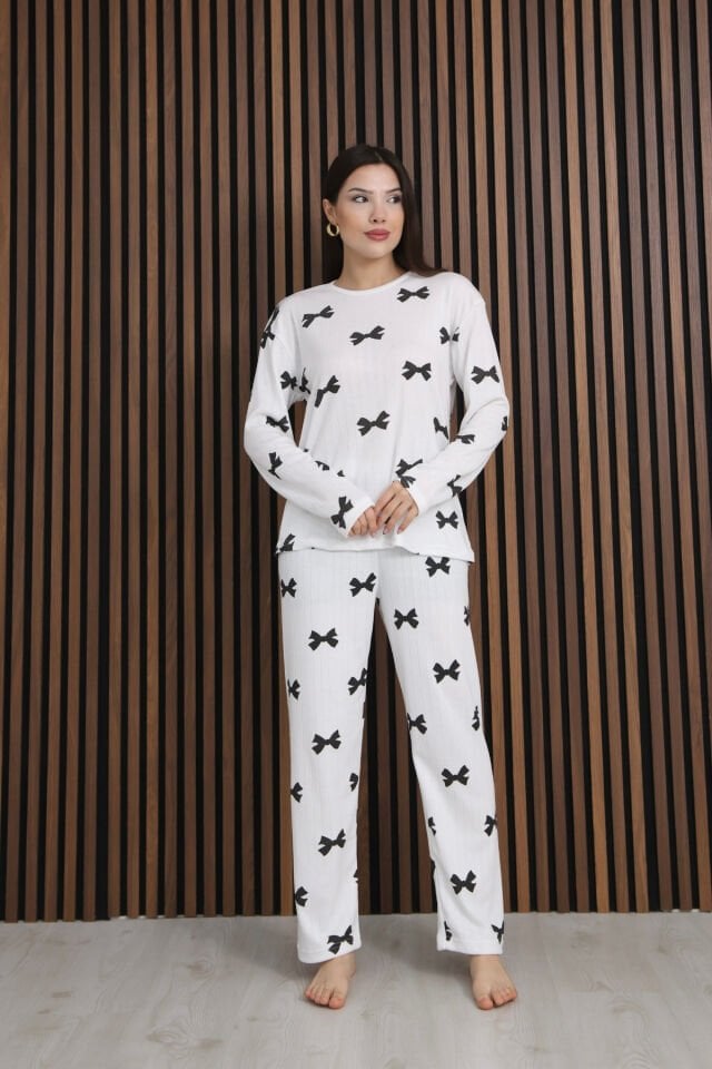 Arvin Pijama Kadın Siyah Kurdele Desenli Yumuşak Dokulu Fitilli Kışlık Pamuklu Uzun Kollu Rahat Kalıp Şardonlu Pijama Takımı M