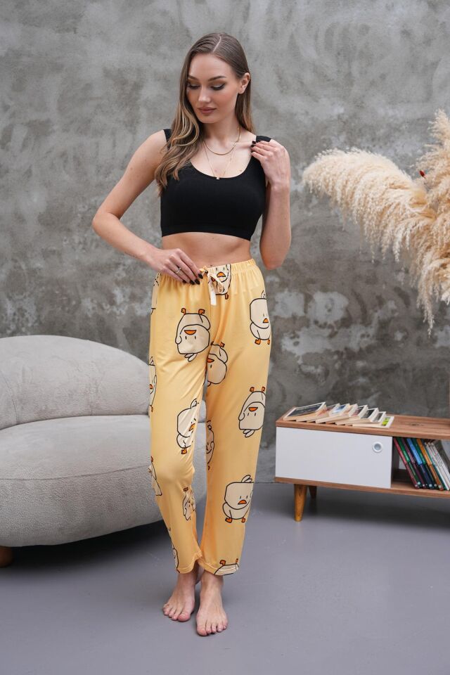 Şirin Civciv Baskılı, Sarı Renkli Yumuşak Dokulu Nefes Alan Milans Kumaş, Yüksek Bel Rahat Kesim Ev Giyimi Kadın Pijama Altı 2XL