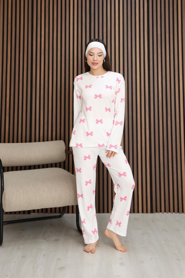 Fuşya Kurdele Desenli Yumuşak Dokulu Fitilli Kışlık Pamuklu Uzun Kol Rahat Kalıp Kadın Pijama Takımı L