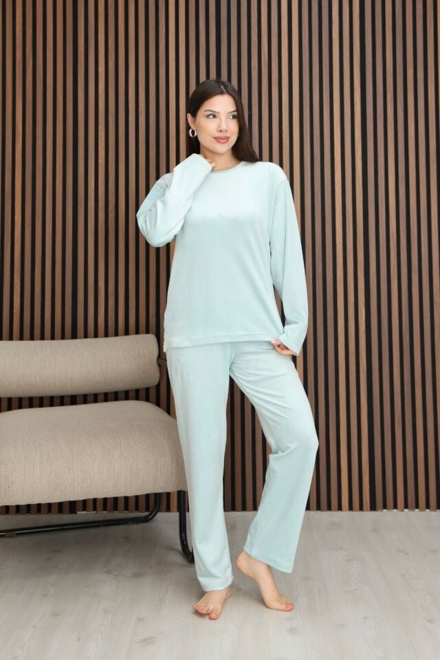 Kadın Pastel Yeşili Fransız Kadife Pijama Takımı - Kışlık Yumuşak Dokulu Rahat Kalıp