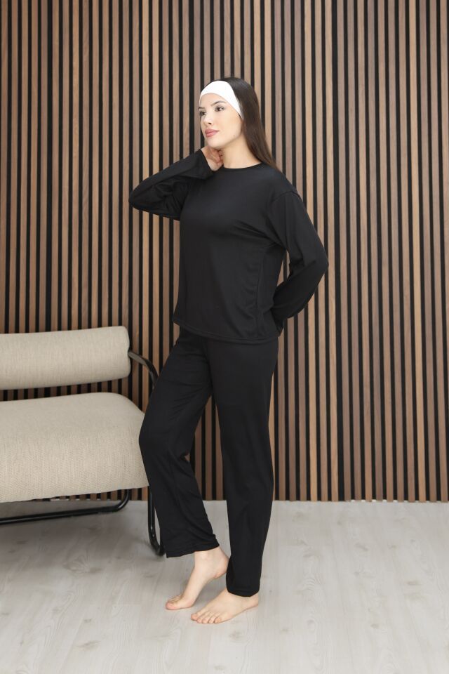 Kışlık Kadın Kadife Pijama Takımı Yumuşak Dokulu Uzun Kollu Rahat Kalıp Siyah - 2XL