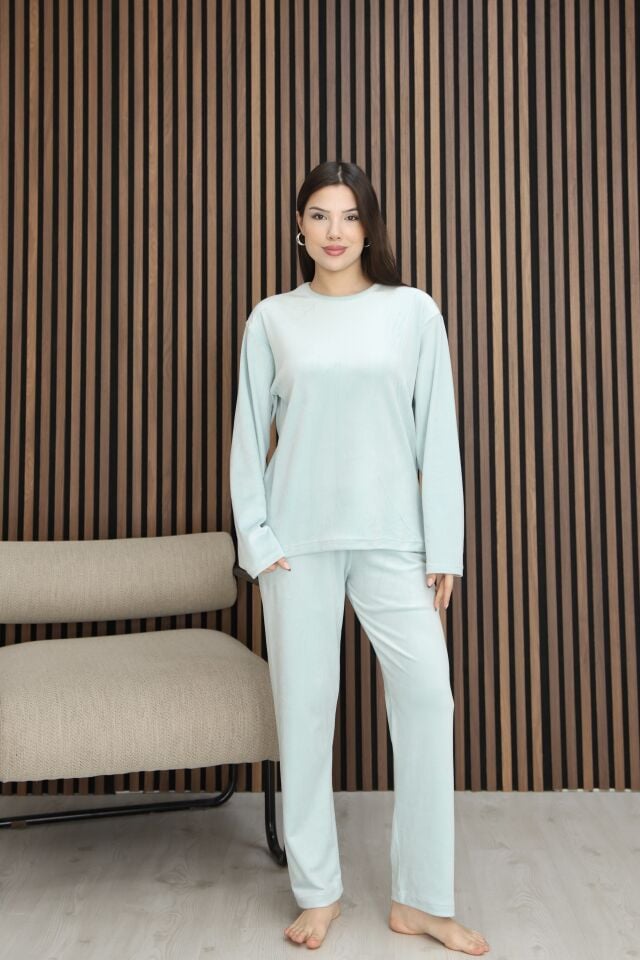 Kışlık Kadın Pijama Takımı Yumuşak Dokulu Uzun Kollu Rahat Kalıp Pastel Yeşili - 2XL