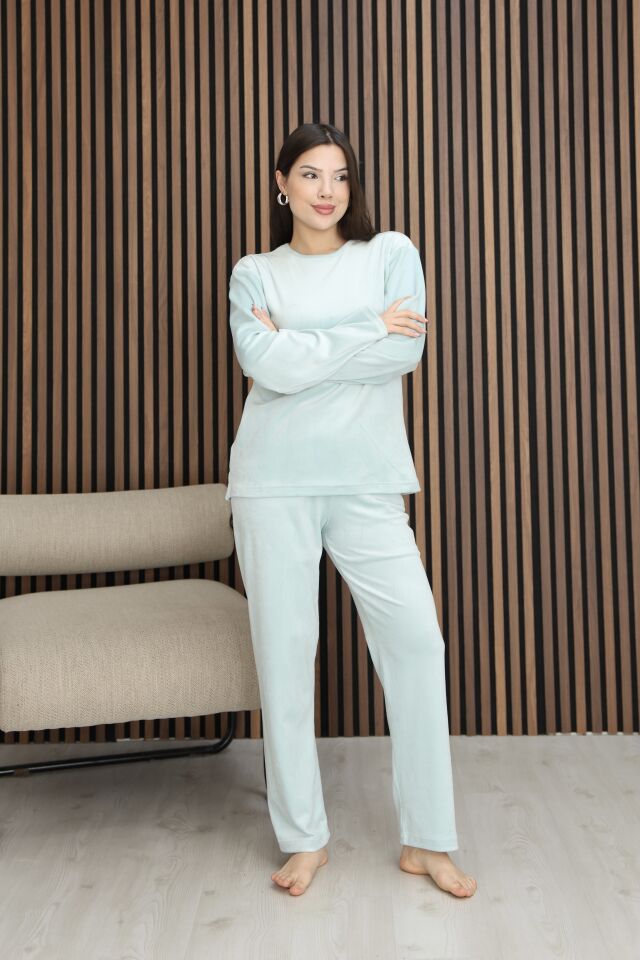 Kışlık Kadın Kadife Pijama Takımı Yumuşak Dokulu Uzun Kollu Rahat Kalıp Pastel Yeşili - 2XL