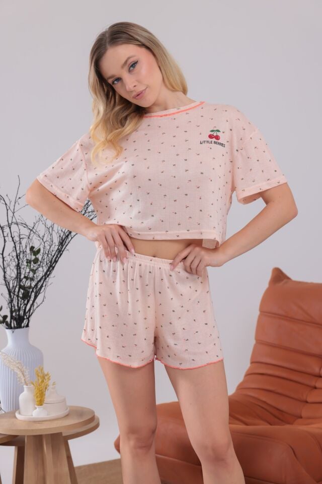 Somon Renk Kiraz Baskılı Oversize Kalıp Kısa Kollu Crop Yazlık Kadın Şortlu Pijama Takımı
