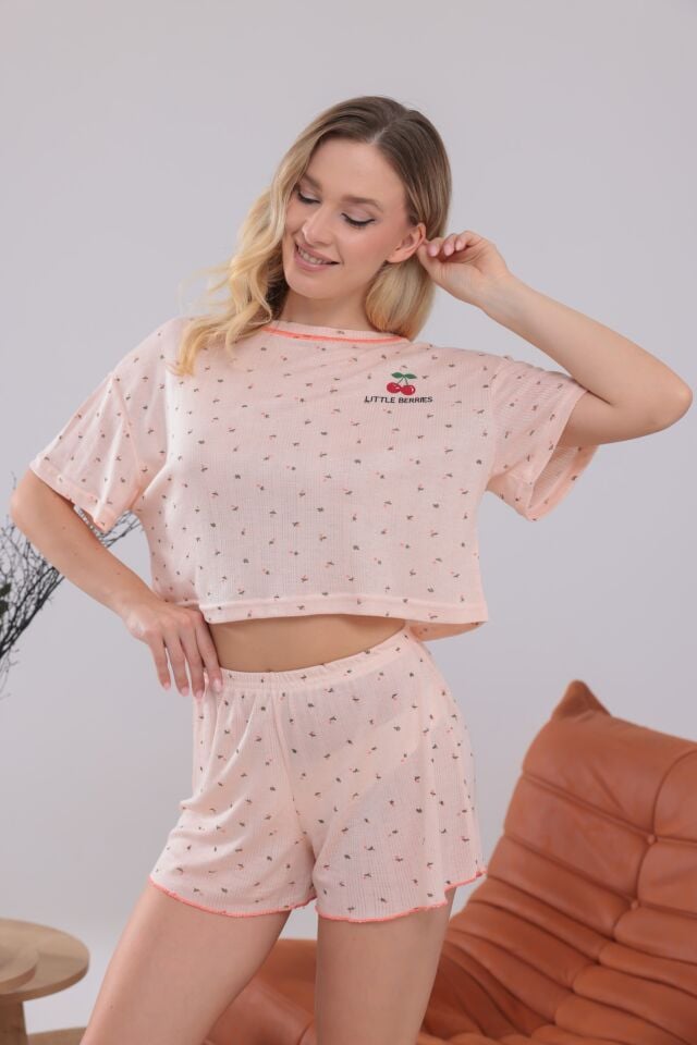Somon Renk Kiraz Baskılı Oversize Kalıp Kısa Kollu Crop Yazlık Kadın Şortlu Pijama Takımı