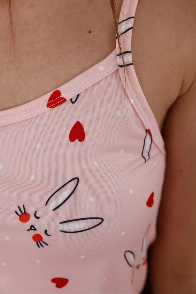 ip askılı pijama takımı